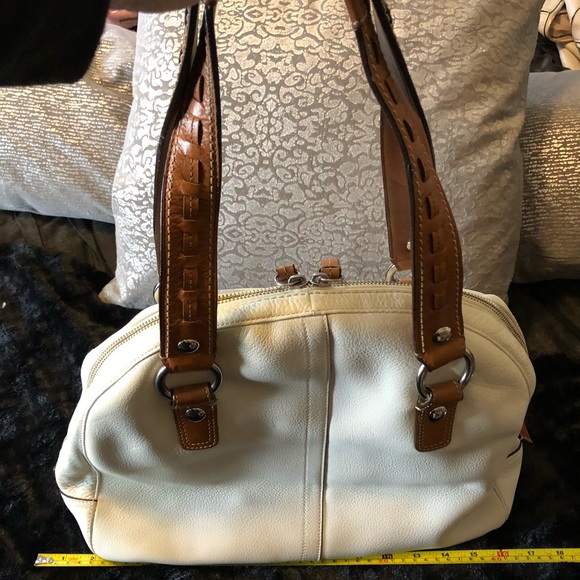 Coach Bag - Picture 3 of 8